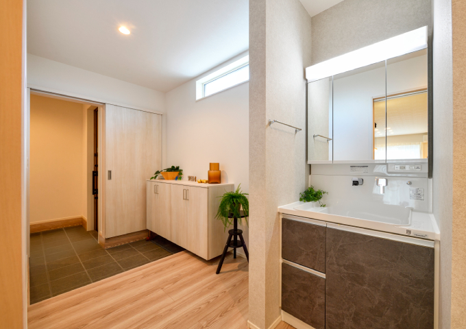 玄関横にも１つのプライベート玄関