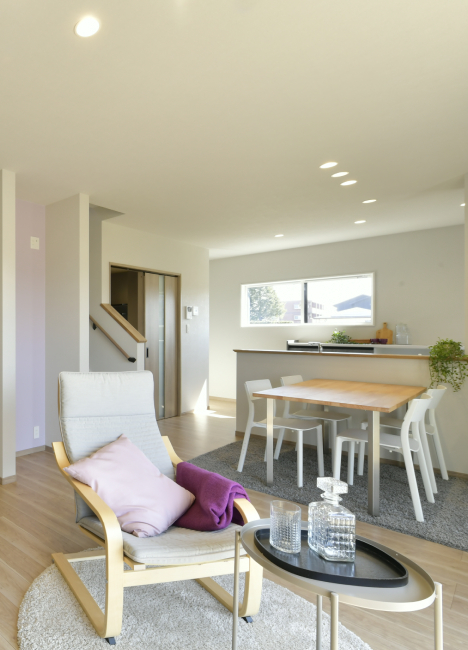 豊富な収納量と機能的な動線計画が魅力！広い玄関土間と3帖のタタミコーナーリビングのある家