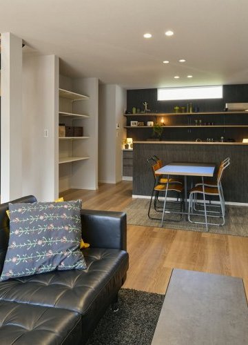 仕切りを減らした開放的な大空間！「New Normal」な暮らしをかなえる“ウチ・ソト・ドマ”のある家　