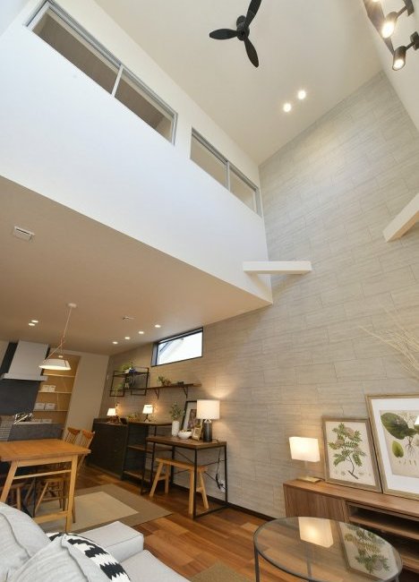 「New Normal」な暮らしをかなえるフリーラウンジスタイルの家