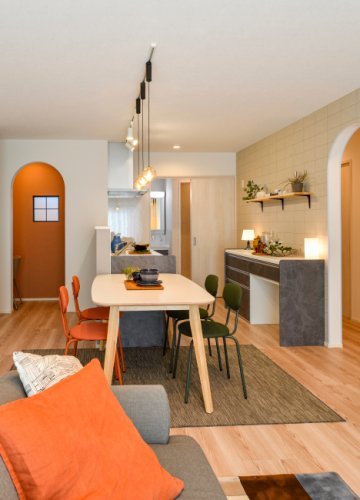 シンプルな正方形でコンパクトな24坪の３LDK平屋