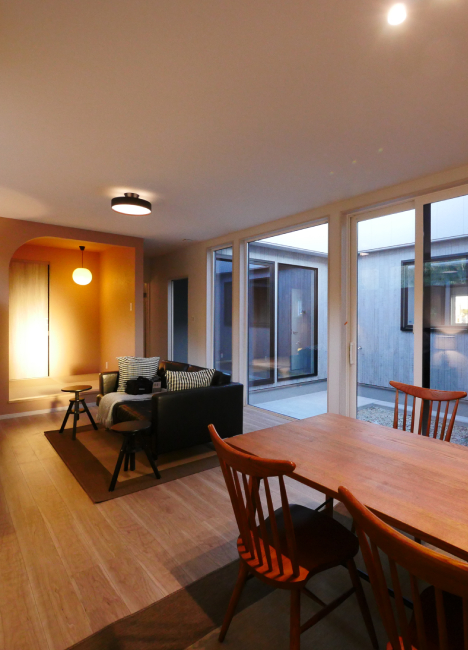 明るく開放的な暮らし！子どもと健やかに暮らす中庭付きの平屋