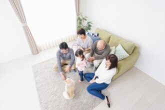 ペットも家族も安心！ペットと暮らす家の間取り設計ガイド